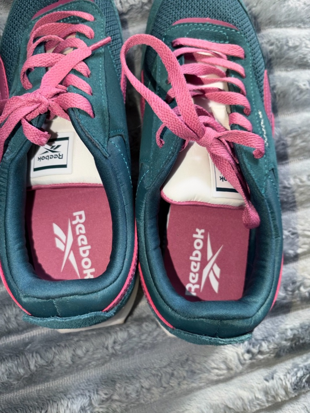 Reebok Women Teal and Pink Athletic Sneakers - Picture 5 of 7